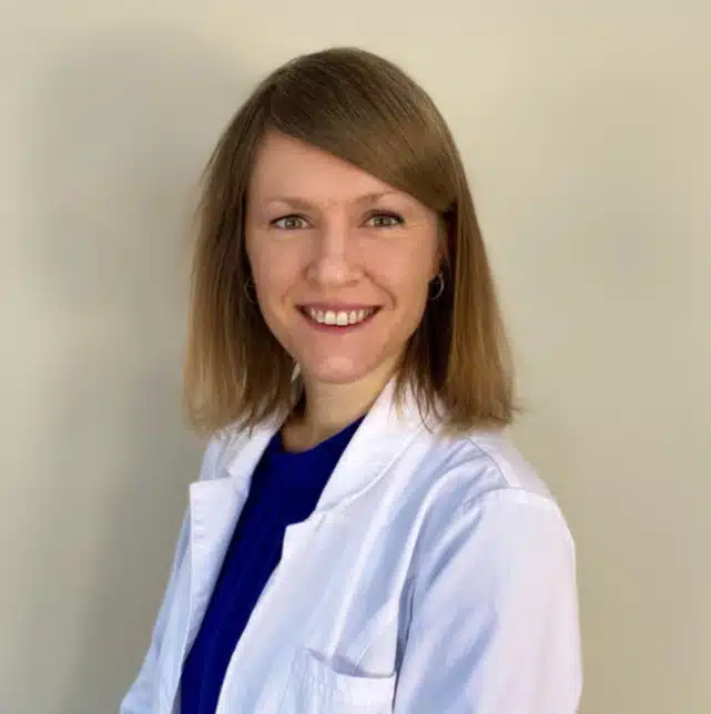 Victoria Lennox Hearing Instrument Specialist (1)